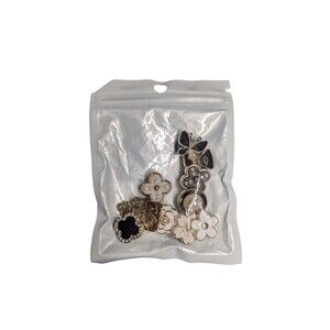 10 Pack Random Plastic Garden Shoes Charms Rubber Flowers Butterfly Bows Clover